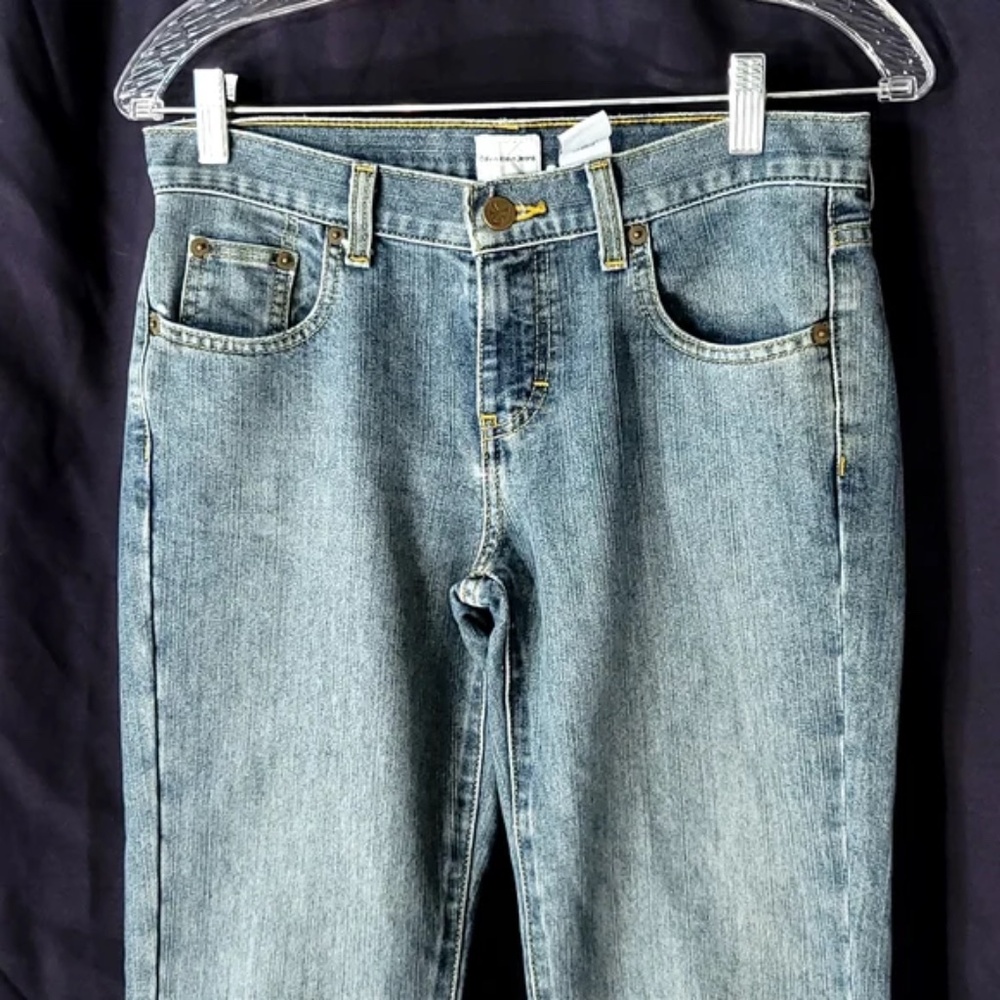 Calvin Klein Low Rise Flared Jeans - Picture 2 of 8
